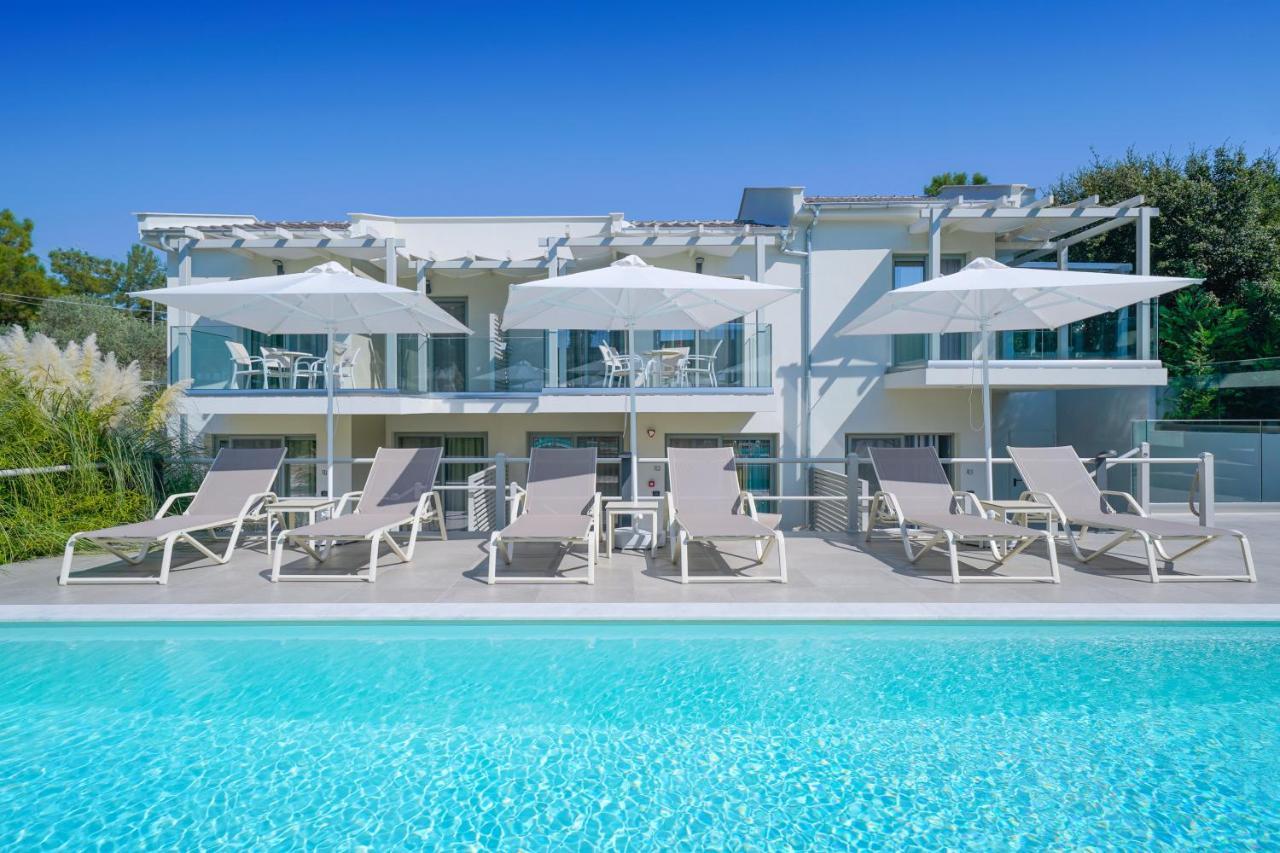 The Elegant Apartments Потос Екстериор снимка