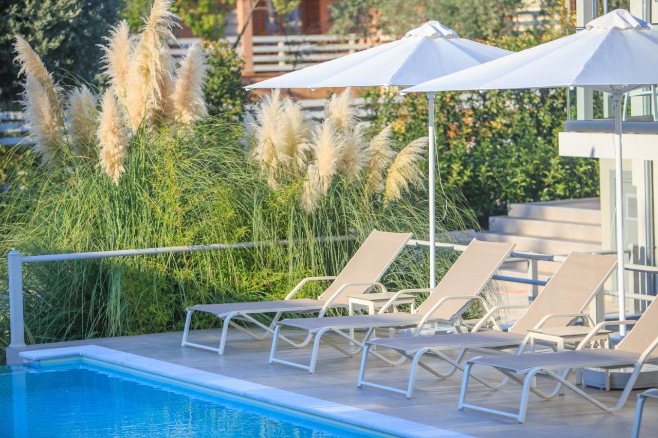 The Elegant Apartments Потос Екстериор снимка